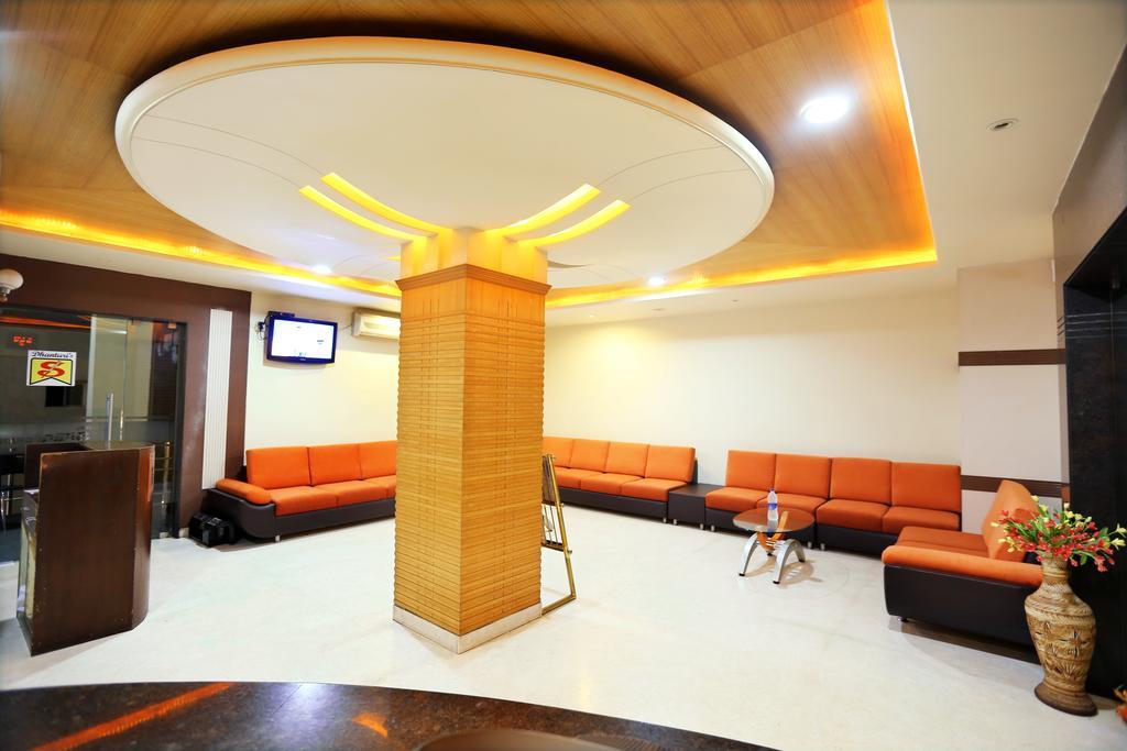 Hotel Sitara Grand Hyderabad Esterno foto