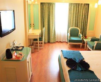 Hotel Sitara Grand Hyderabad Esterno foto