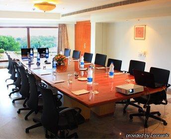 Hotel Sitara Grand Hyderabad Esterno foto